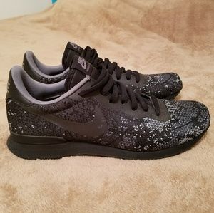 Nike Internationalist. Mens sz 10.5